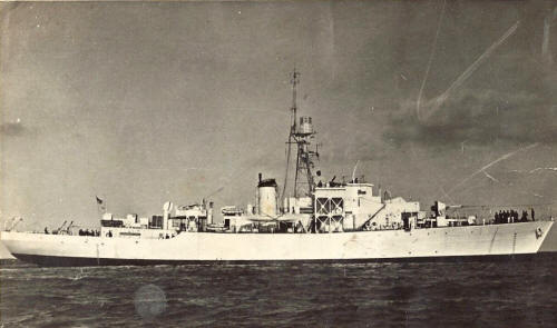 Knaresborough Castle ship attempted rescue of the crew of LCT488.
